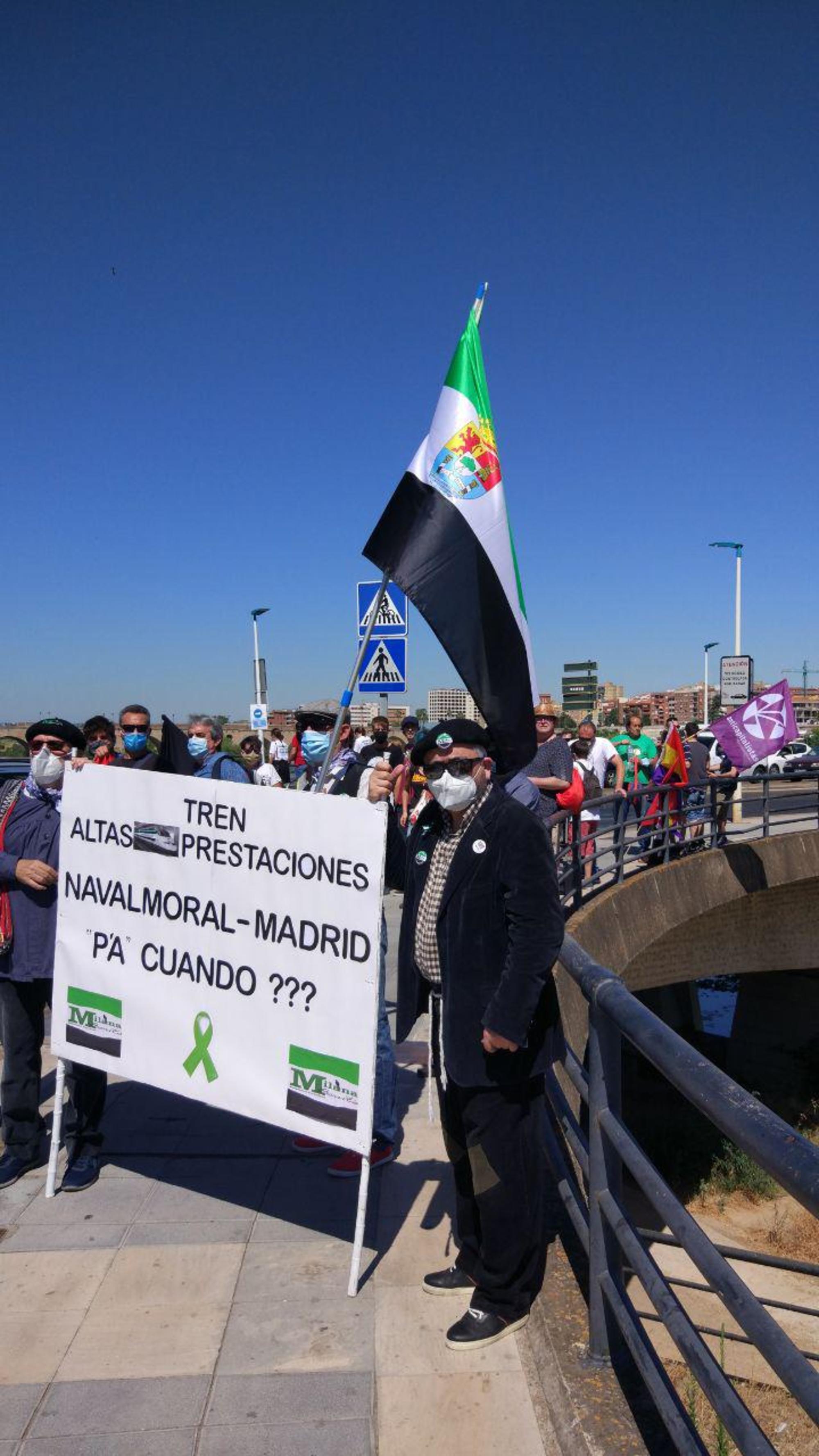 Manifestantes contra rey badajoz